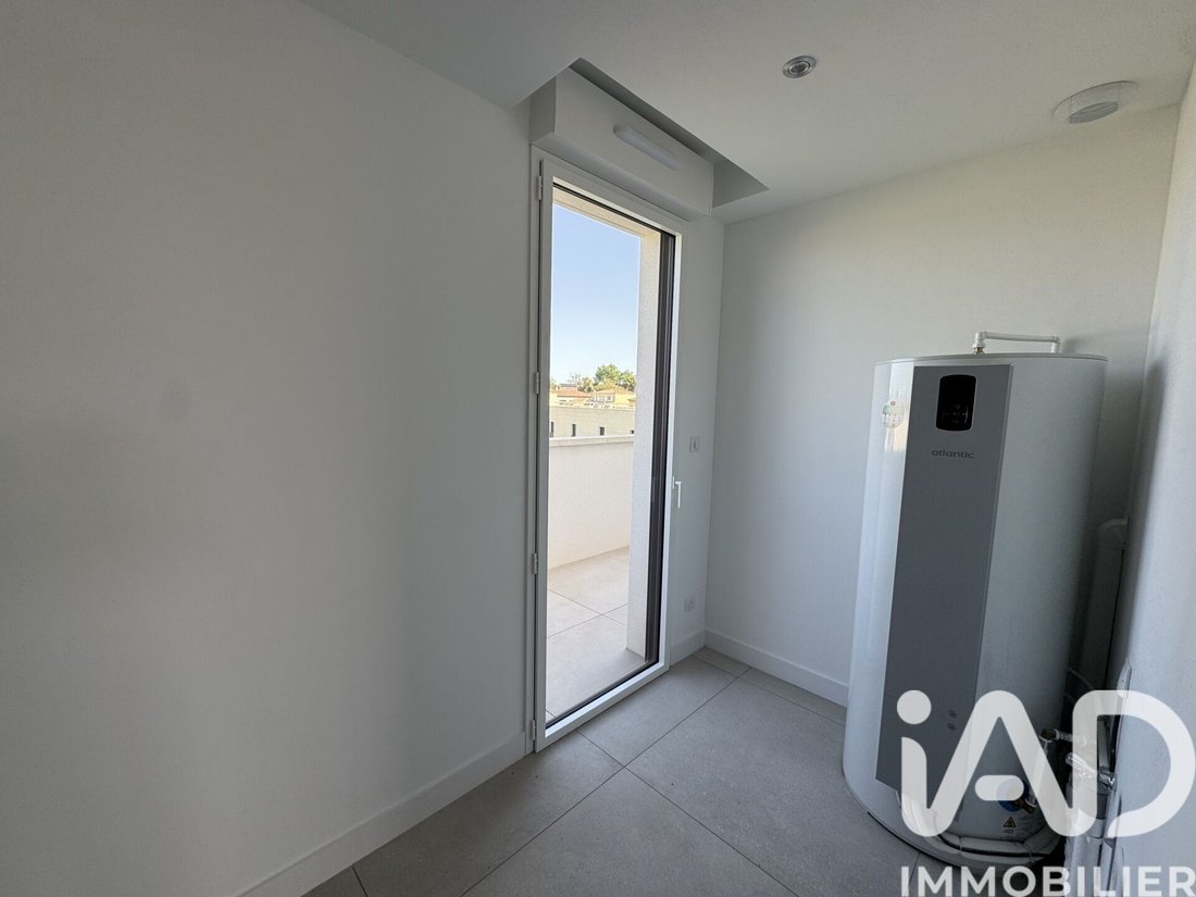 Apartment in Sud, Castries, France 5 - 15871673