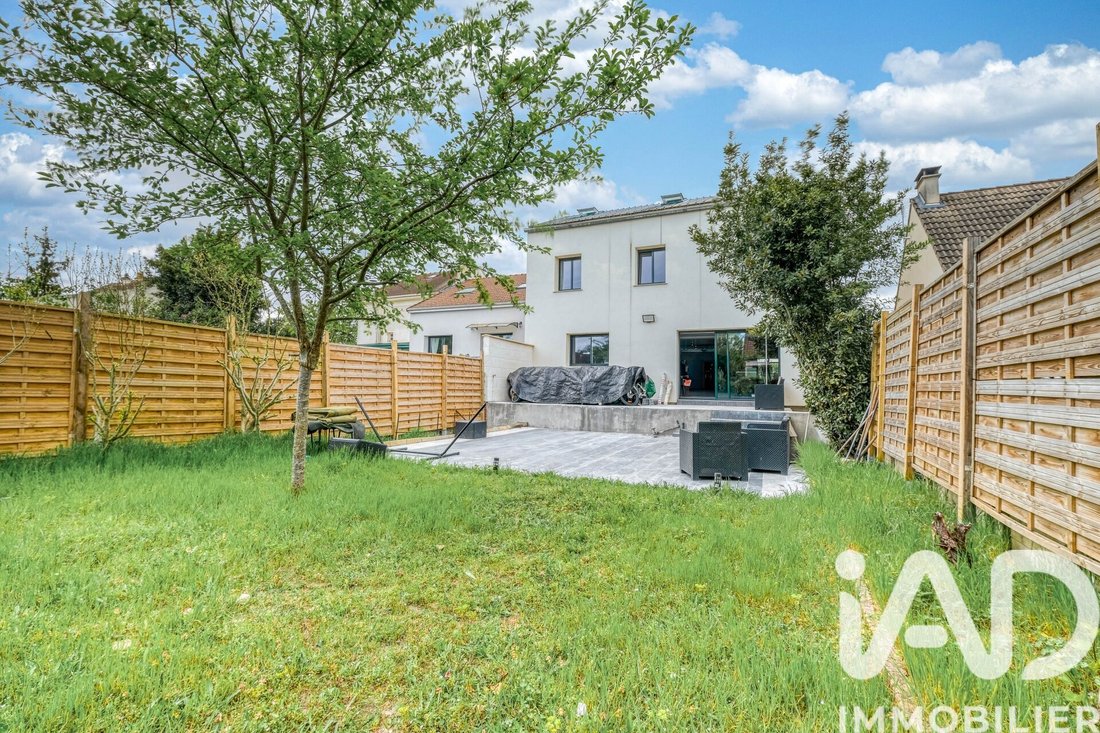 House in Gagny, Ile-de-France, France 2 - 17746327