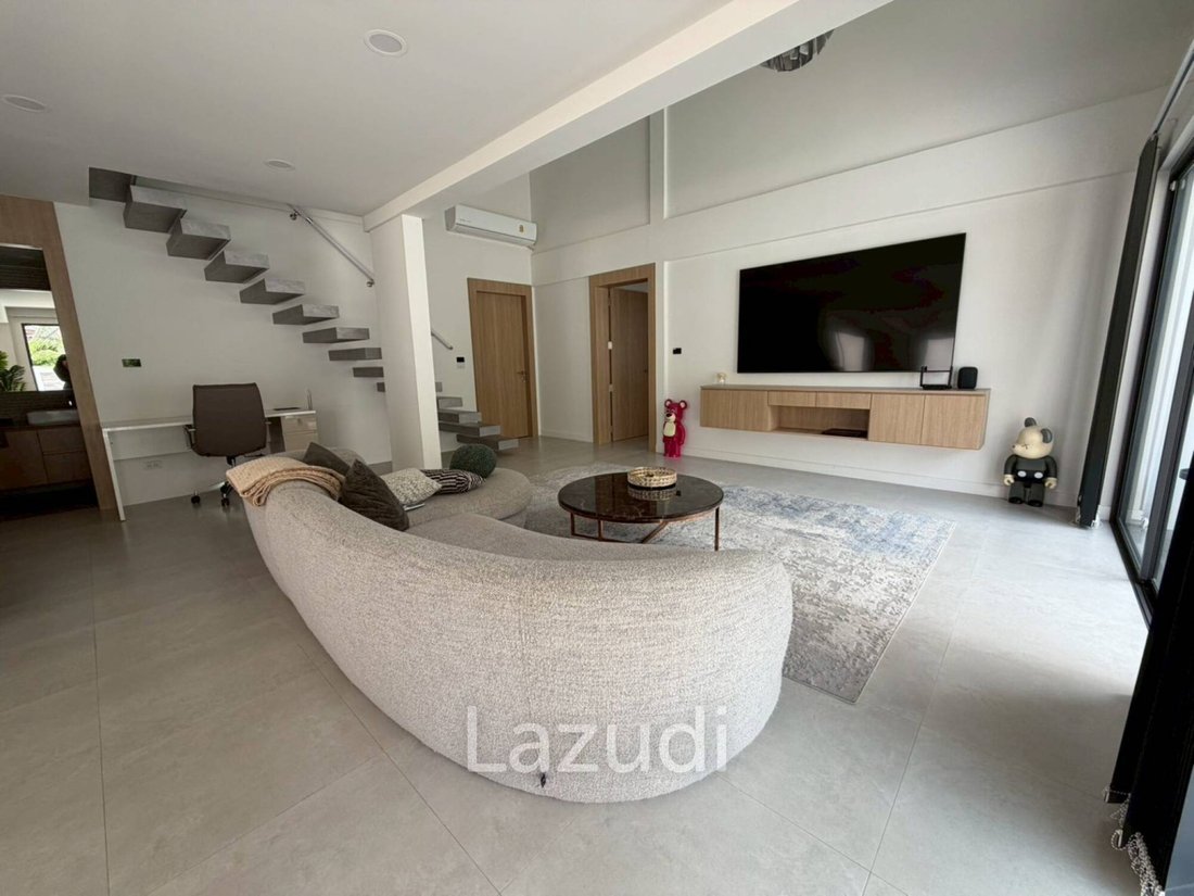 Villa in Pattaya City, Chon Buri, Thailand 2 - 17741598
