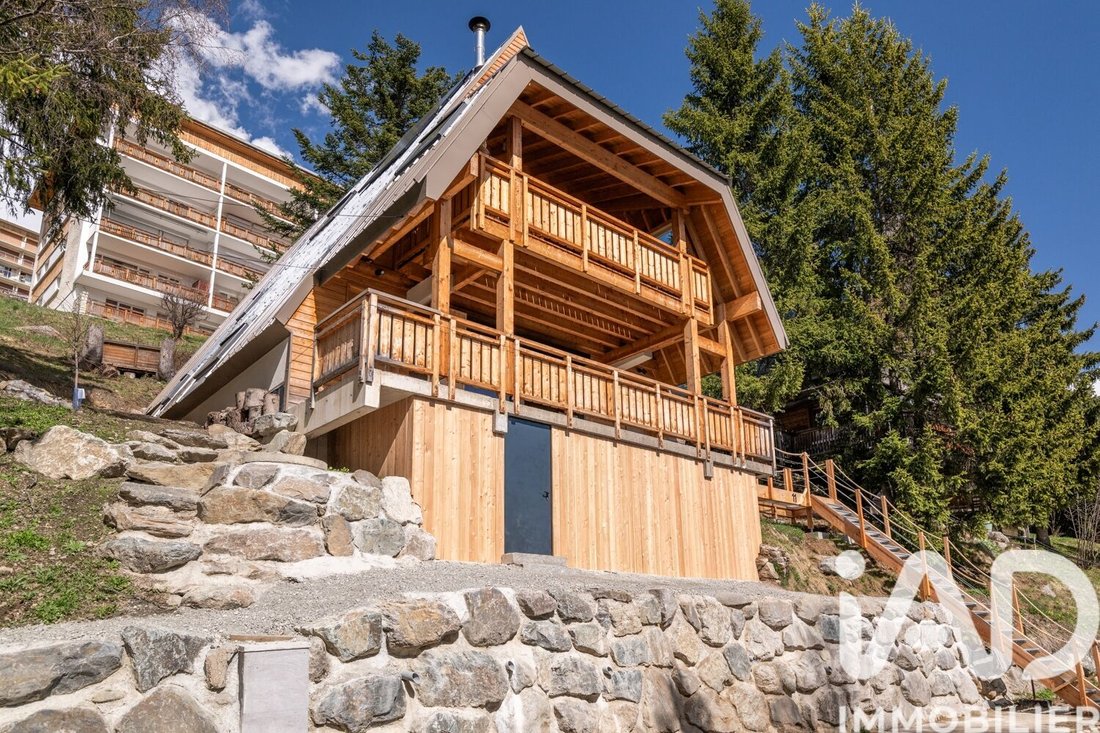 Alpe d'Huez, Auvergne-Rhône-Alpes, France 1 - 17692162