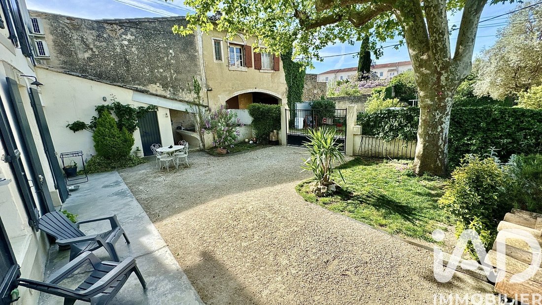 House in Sainte-Cécile-les-Vignes, Provence-Alpes-Côte d'Azur, France 3 - 17659729