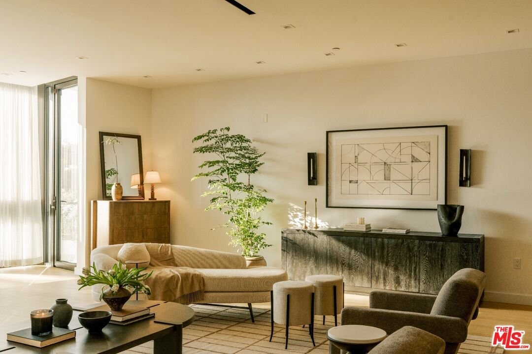 Condo in Los Angeles, California, United States 1 - 17742003