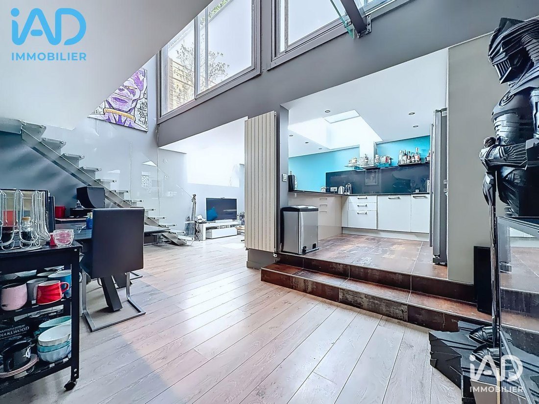 Apartment in Faubourg du Temple-Hôpital Saint Louis, Paris 10e Arrondissement, Paris 4 - 17746296