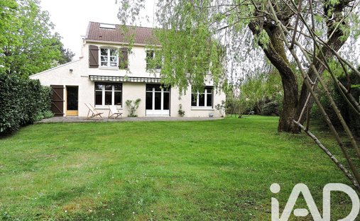 House in Plan de l'Eglise, Voisins-le-Bretonneux, France 1