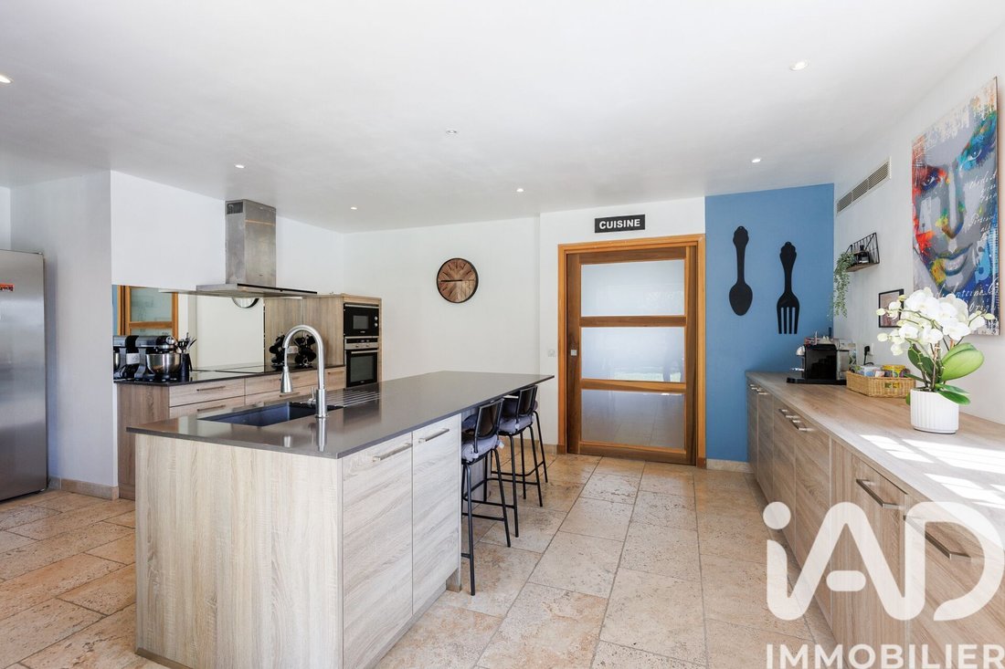 House in Grasse, Provence-Alpes-Côte d'Azur, France 3 - 15888757
