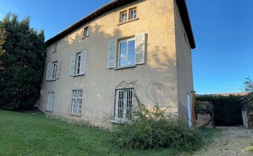 House in Zone Habitat Diffus, Chaponost, France 1
