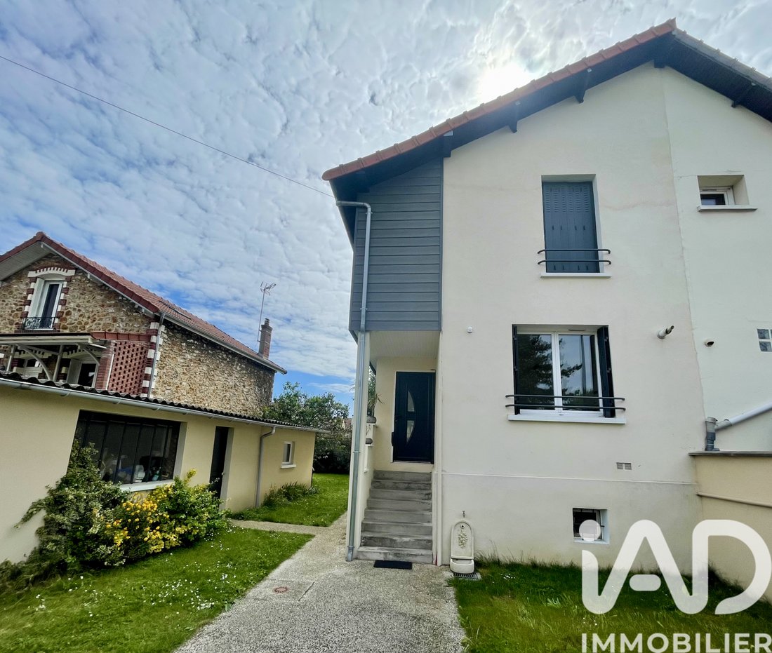 House in Les Pavillons-sous-Bois, Ile-de-France, France 1 - 17746337