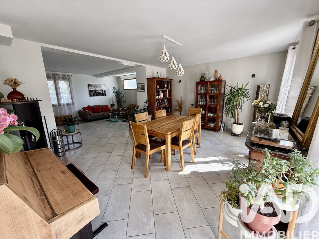 House in Levis-Saint-Nom, Ile-de-France, France 5 - 17746421