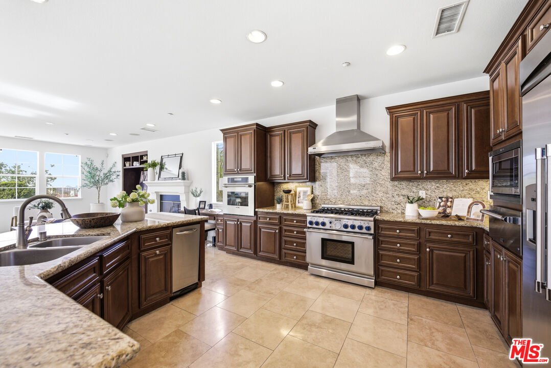 House in Simi Valley, California, United States 4 - 17741919