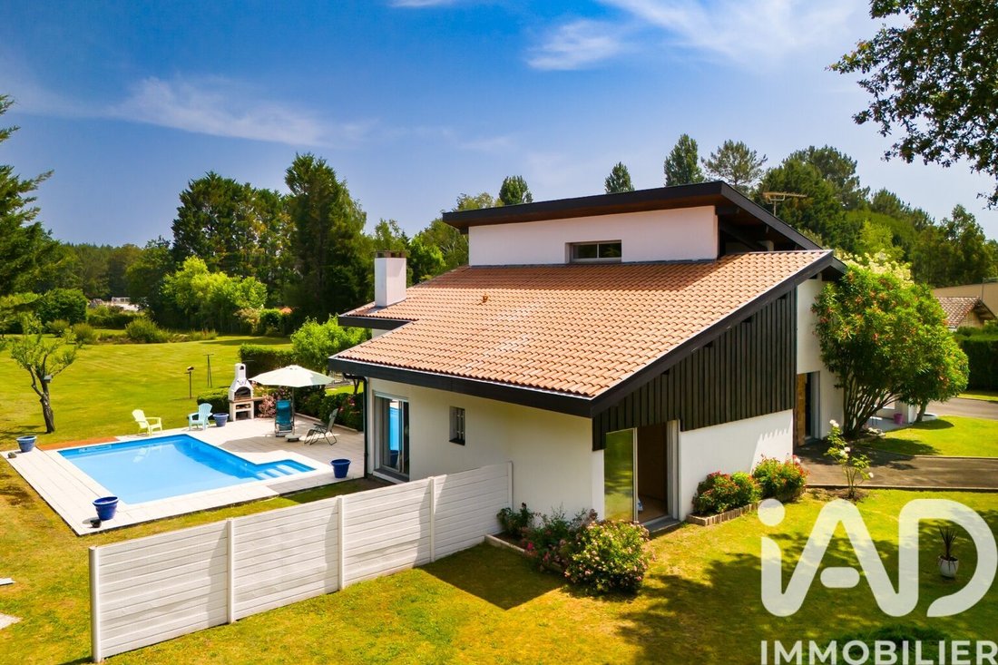 House in Saint-Vincent-de-Paul, Nouvelle-Aquitaine, France 1 - 17746120