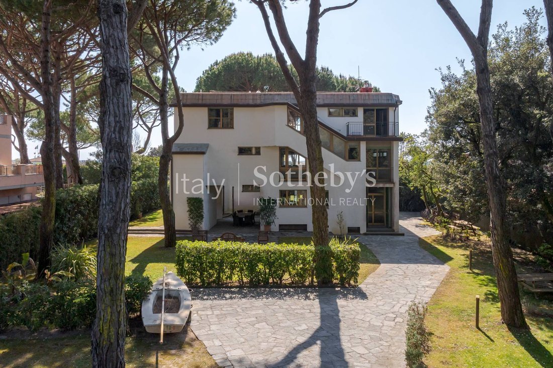 House in Fiumetto, Pietrasanta, Italy 3 - 17742025