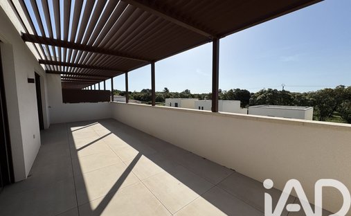 Apartment in Sud, Castries, France 1