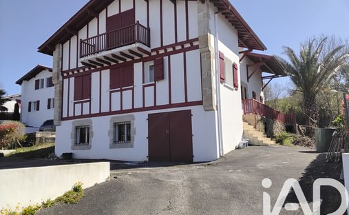 House in Mouguerre, Nouvelle-Aquitaine, France 1