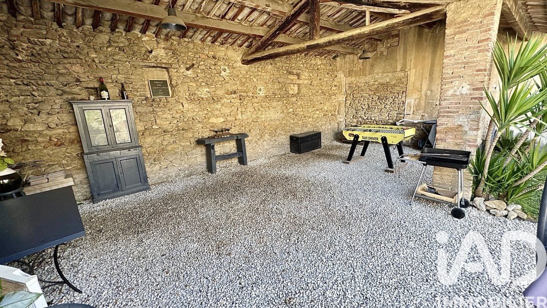 House in Sainte-Cécile-les-Vignes, Provence-Alpes-Côte d'Azur, France 4 - 17659729
