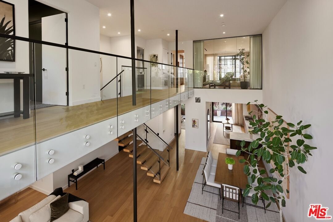 Condo in Los Angeles, California, United States 1 - 17742005