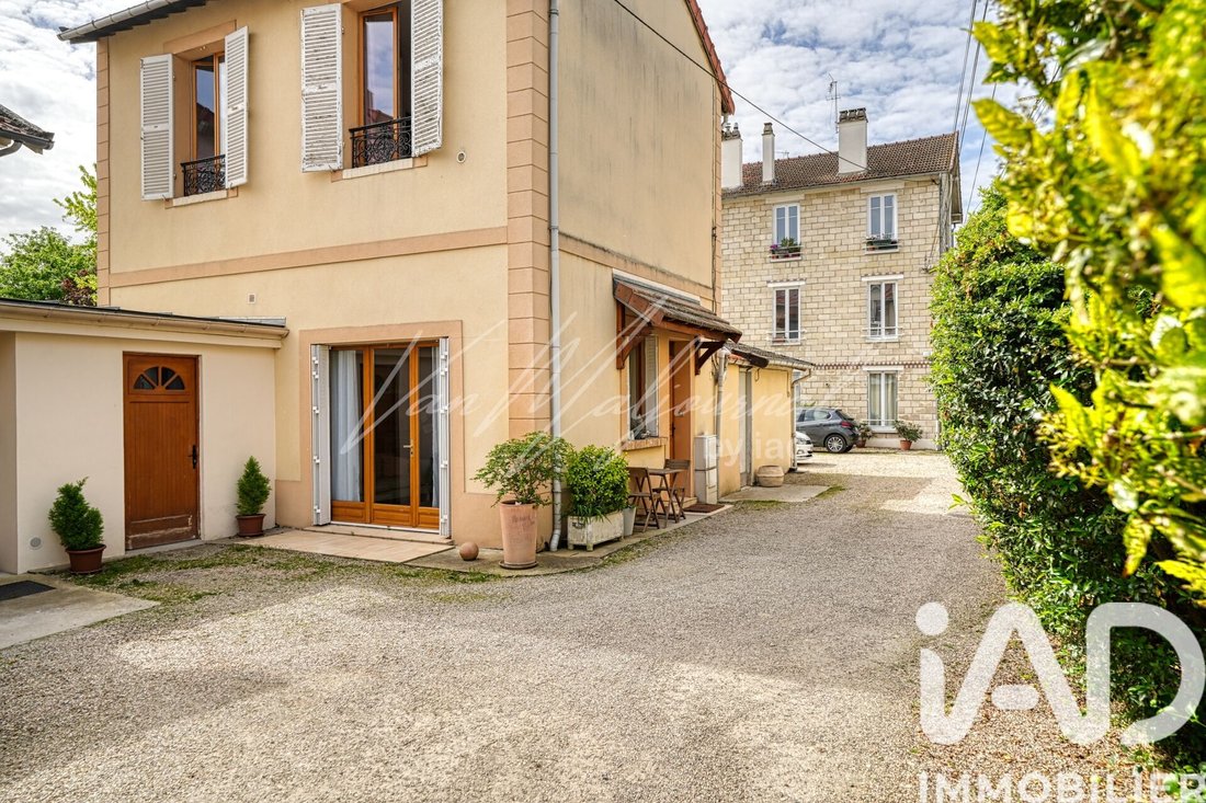 House in Chatou, Ile-de-France, France 1 - 17746114