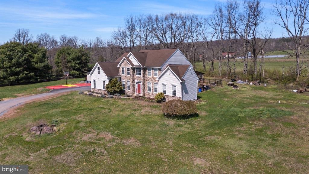 House in Mohnton, Pennsylvania, United States 4 - 17742084