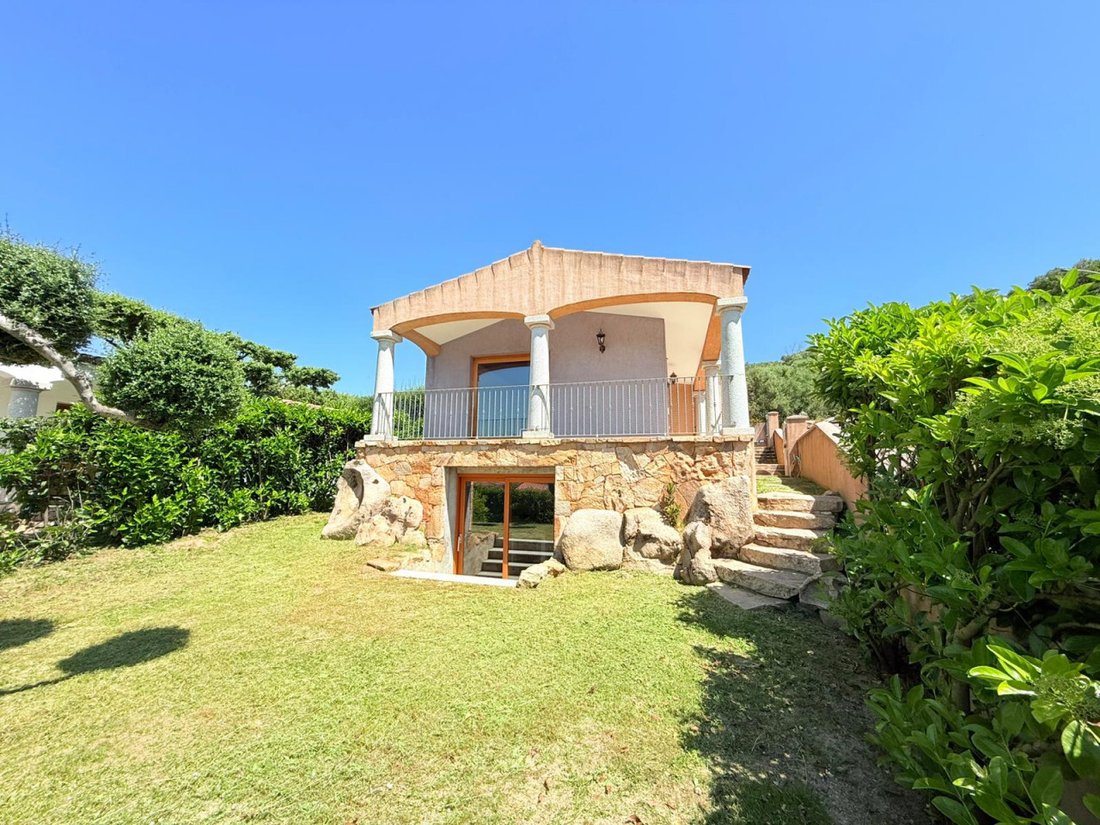Villa in Loiri, Sardinia, Italy 2 - 17742107