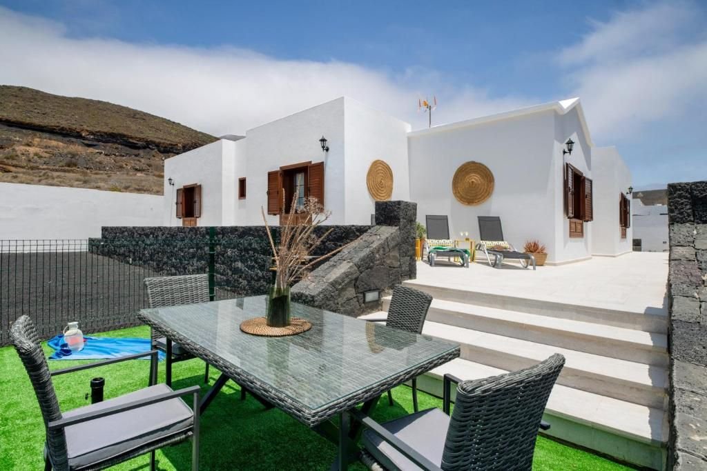 House in Haria, Canary Islands, Spain 3 - 17742360