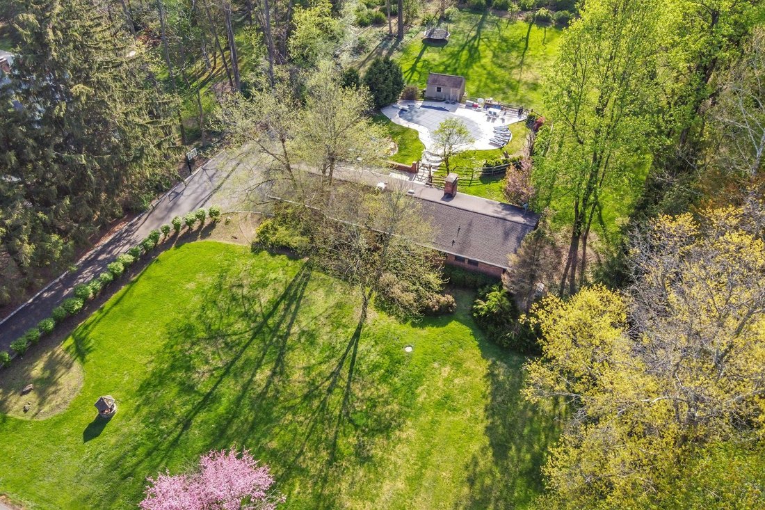 House in Warren, New Jersey, United States 2 - 17743315