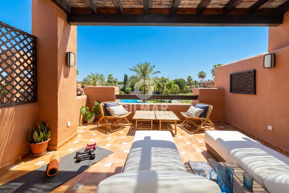 Penthouse in Atalaya-Isdabe, Estepona, Andalusia 3 - 17745197
