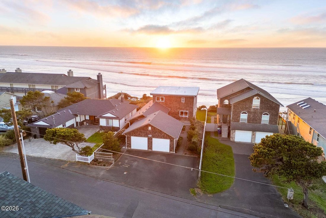 House in Lincoln City, Oregon, United States 1 - 17746578