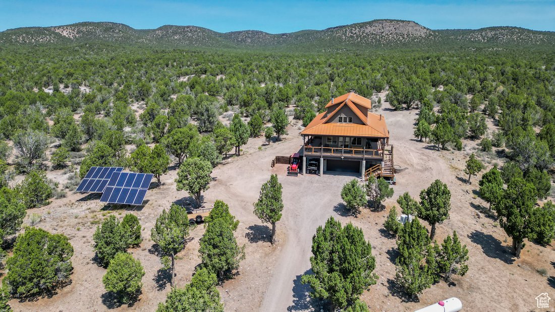 House in Enterprise, Utah, United States 2 - 17740353