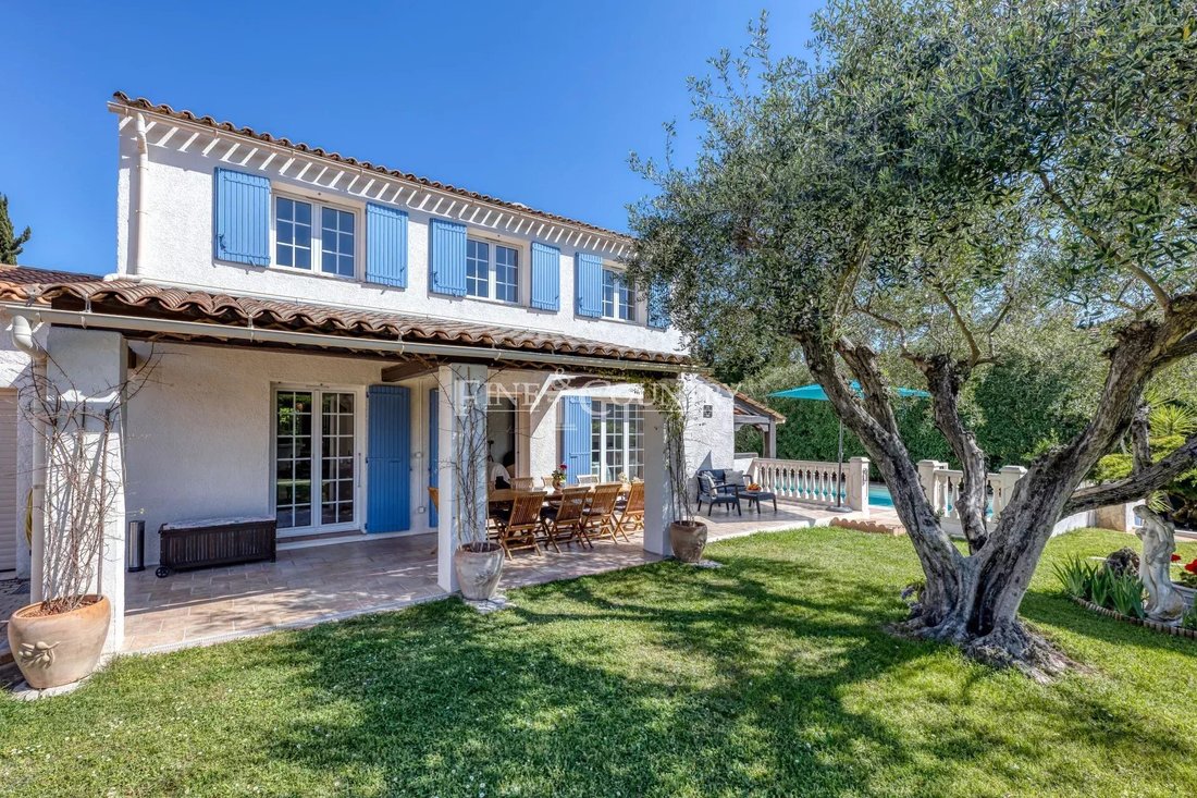 Villa in La Roquette-sur-Siagne, Provence-Alpes-Côte d'Azur, France 2 - 17741336
