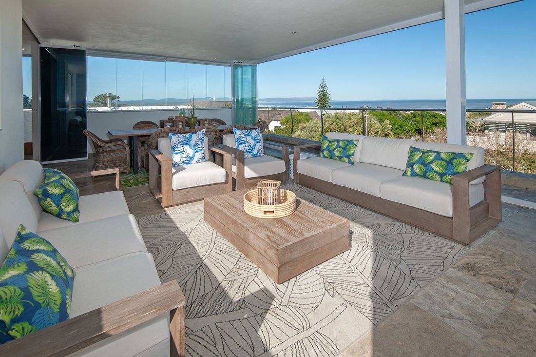 House in Overstrand Local Municipality, Western Cape, South Africa 4 - 17747656