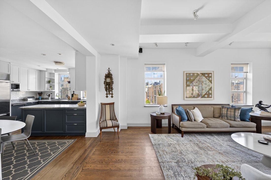 Co Op in New York, New York, United States 4 - 17745098