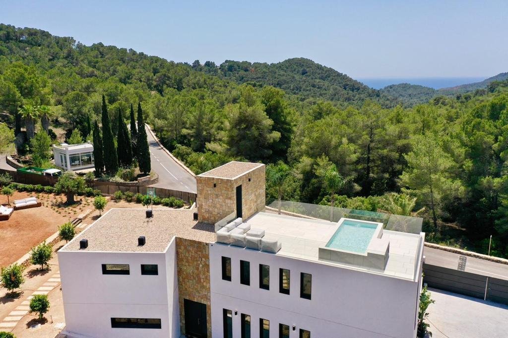 Villa in Roca Llisa, Santa Eularia des Riu, Balearic Islands 2 - 17747198