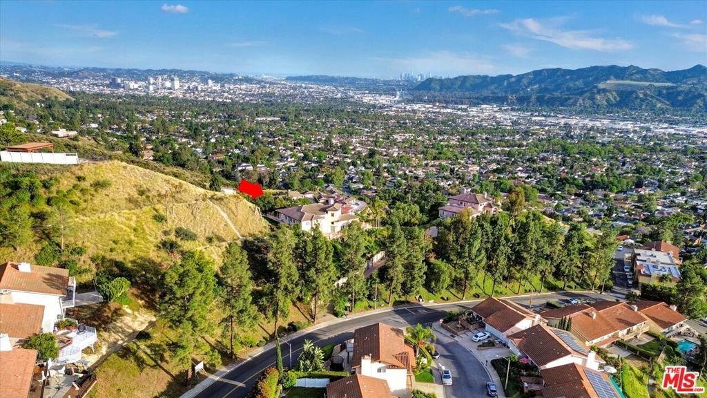 House in Burbank, California, United States 1 - 17747075