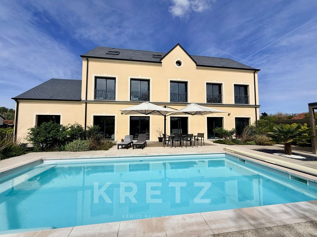 Villa in Maintenon, Centre-Val de Loire, France 1 - 17750068
