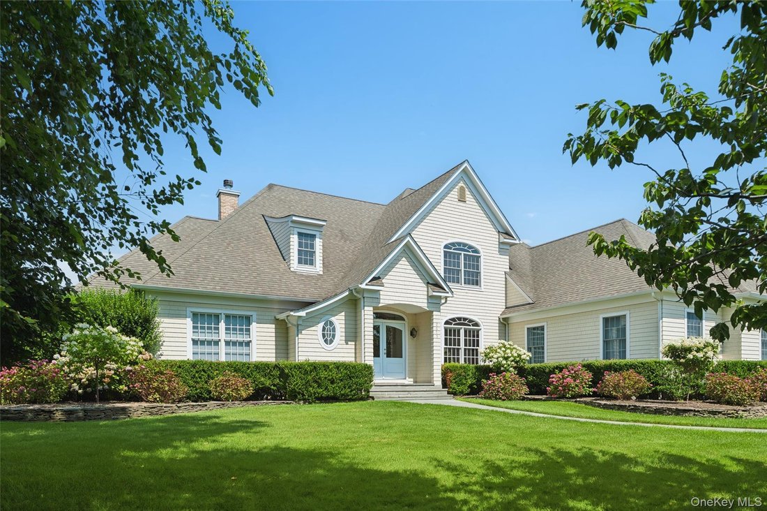 House in Laurel, New York, United States 1 - 17740528