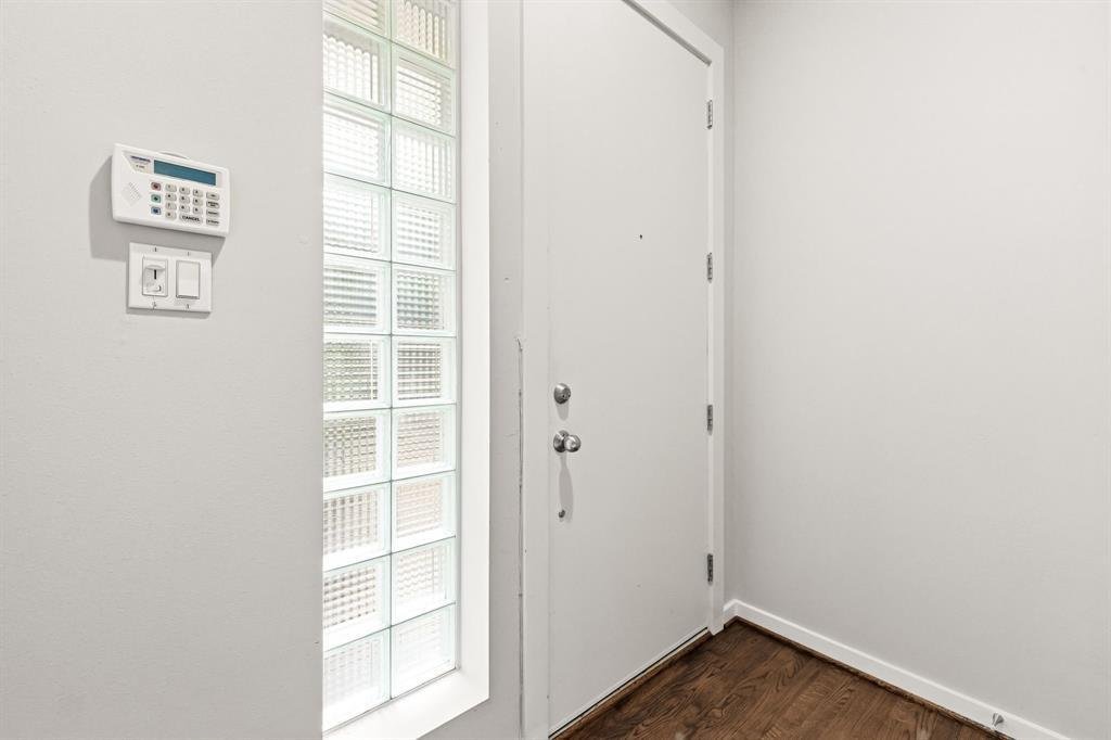 Townhouse in Dallas, Texas, United States 3 - 17749438