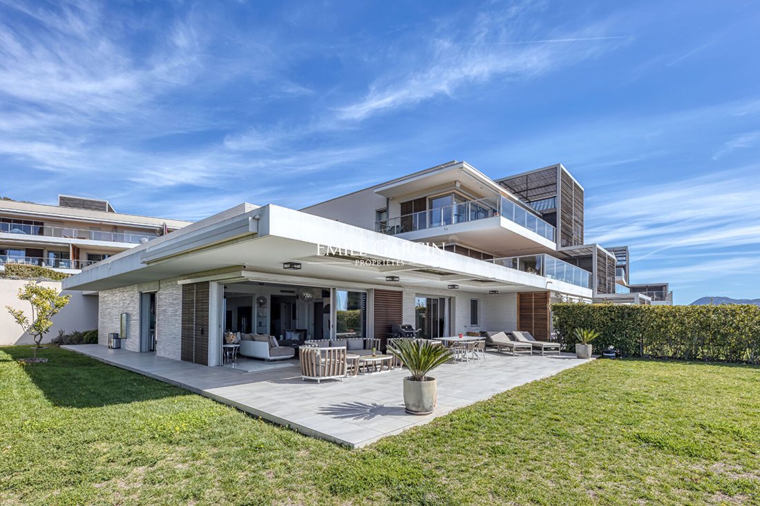 Villa in Nice, Provence-Alpes-Côte d'Azur, France 1 - 17745501