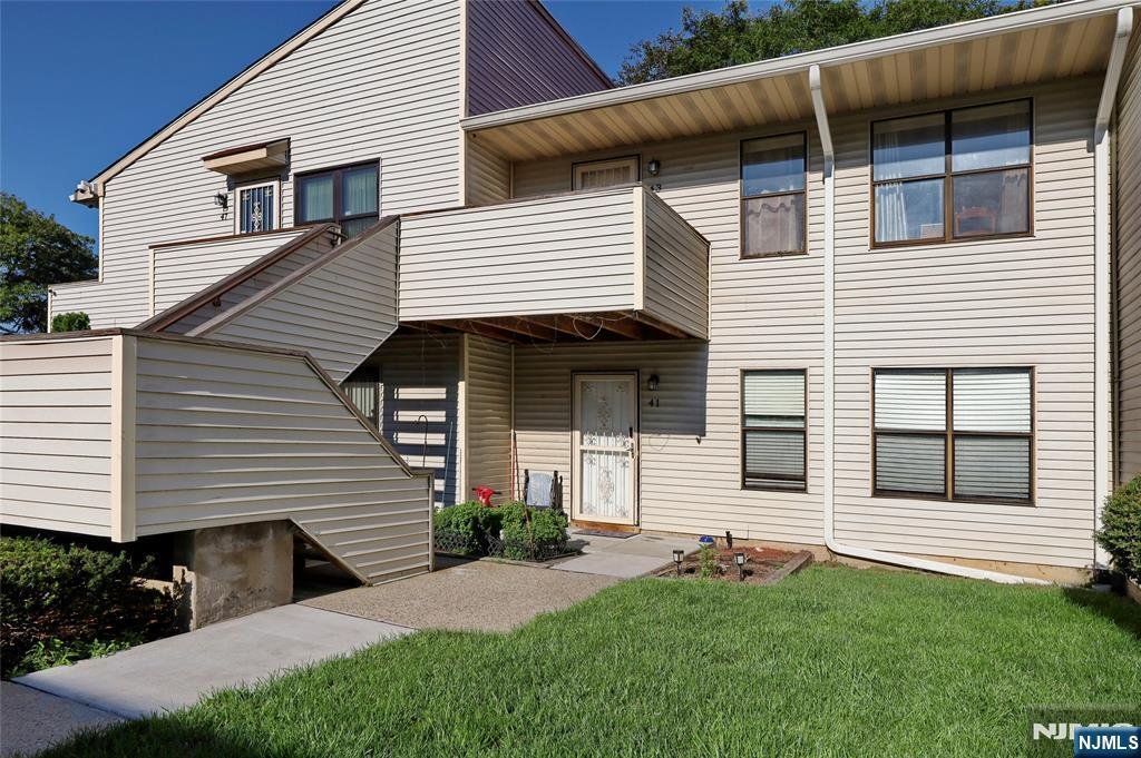 Condo in Englewood, New Jersey, United States 4 - 17745071