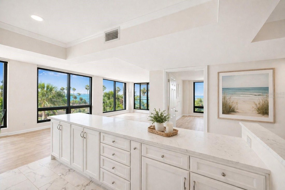 Condo in Sarasota, Florida, United States 5 - 17632799