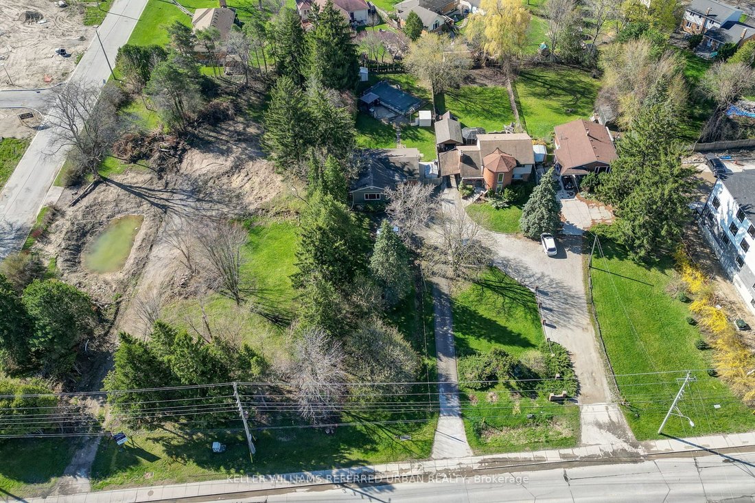 House in London, Ontario, Canada 1 - 17750502