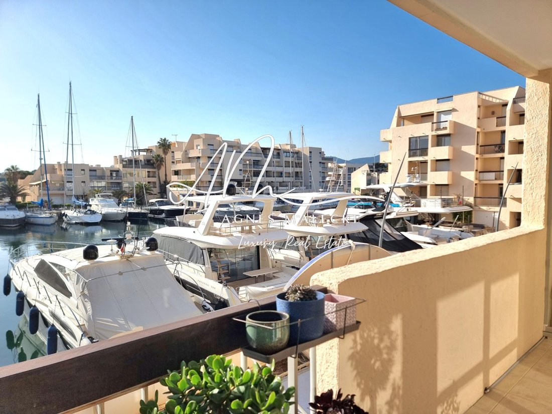 Apartment in Nord Est, Bormes-les-Mimosas, France 1 - 17744851