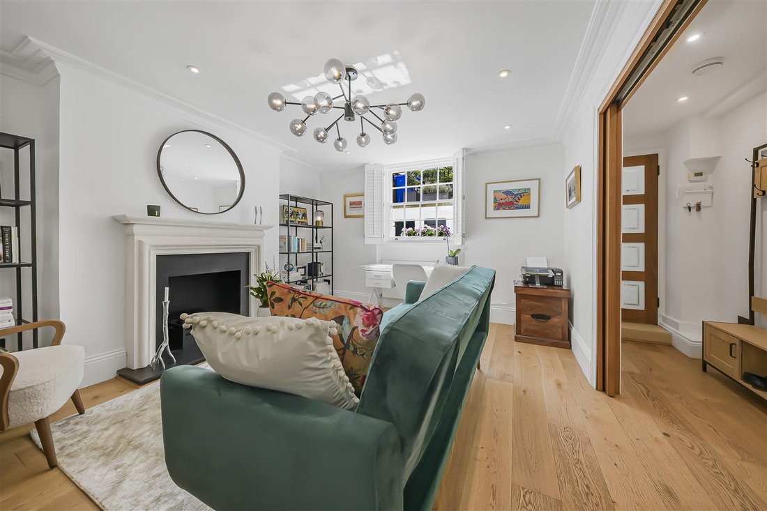Apartment in Charing Cross, Westminster, England 2 - 16767806