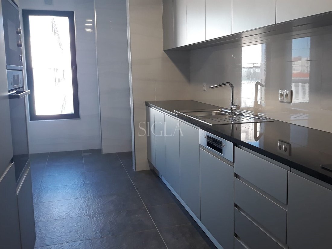 Apartment in Cedofeita, Santo Ildefonso, Se, Miragaia, Sao Nicolau e Vitoria, Porto District, Portugal 5 - 17745435