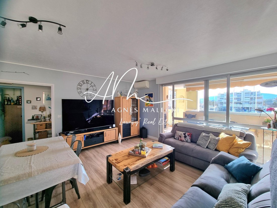 Apartment in Nord Est, Bormes-les-Mimosas, France 5 - 17744851