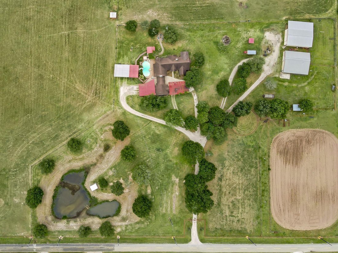 House in Waller, Texas, United States 2 - 17749152