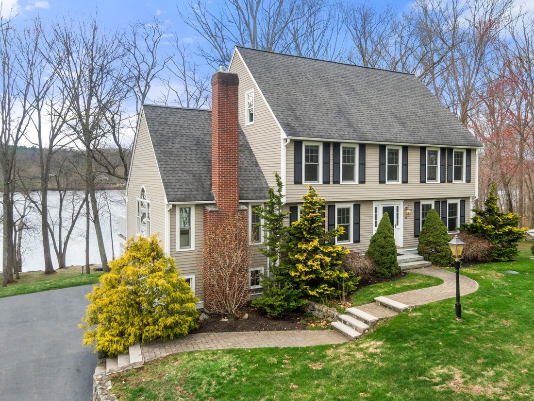 House in Groveland, Massachusetts, United States 2 - 17745231