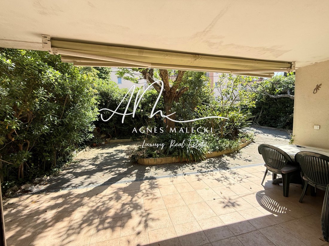 Villa in Nord, Cavalaire-sur-Mer, France 4 - 16064786
