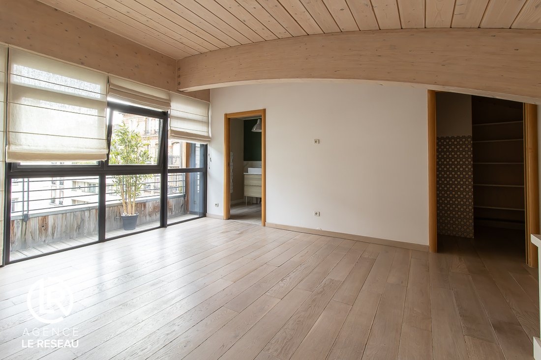 House in Plateau Ouest, Suresnes, France 5 - 17744860
