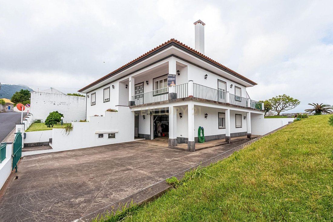 Villa in Vila Franca do Campo (Sao Pedro), Azores, Portugal 4 - 14642824