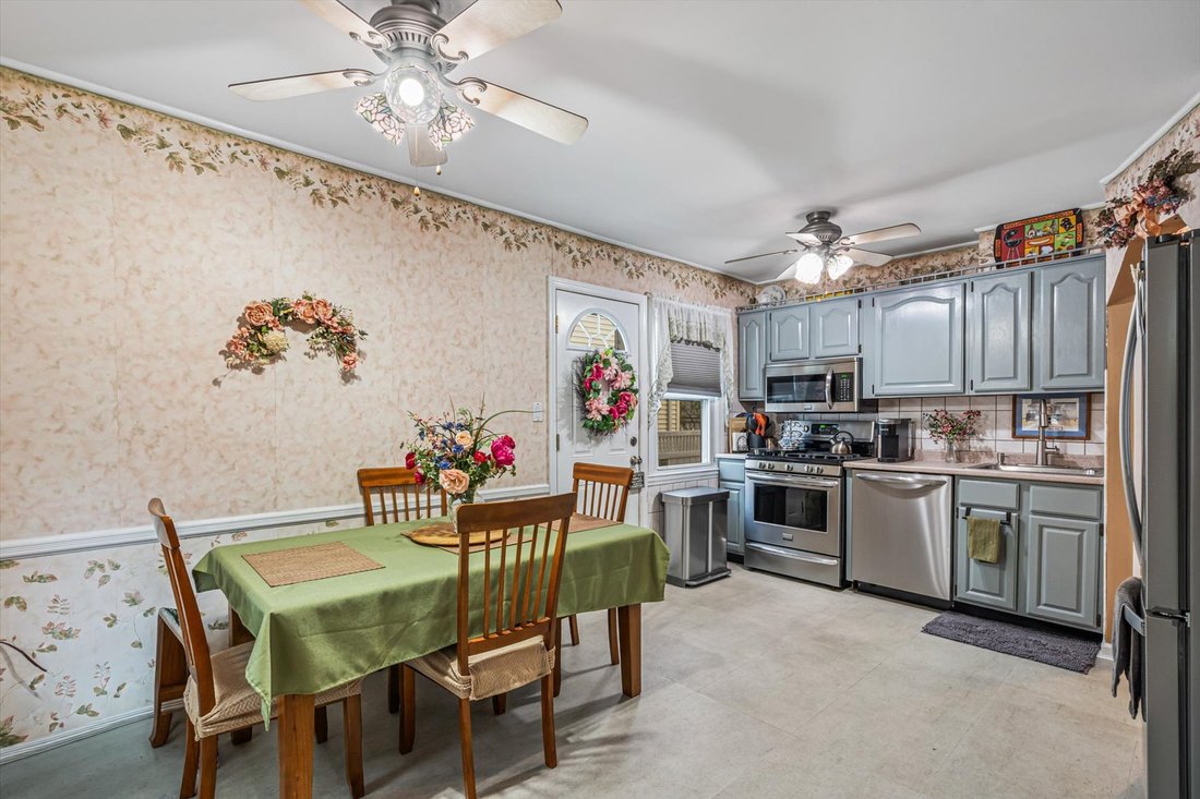 House in New York, New York, United States 2 - 17745237
