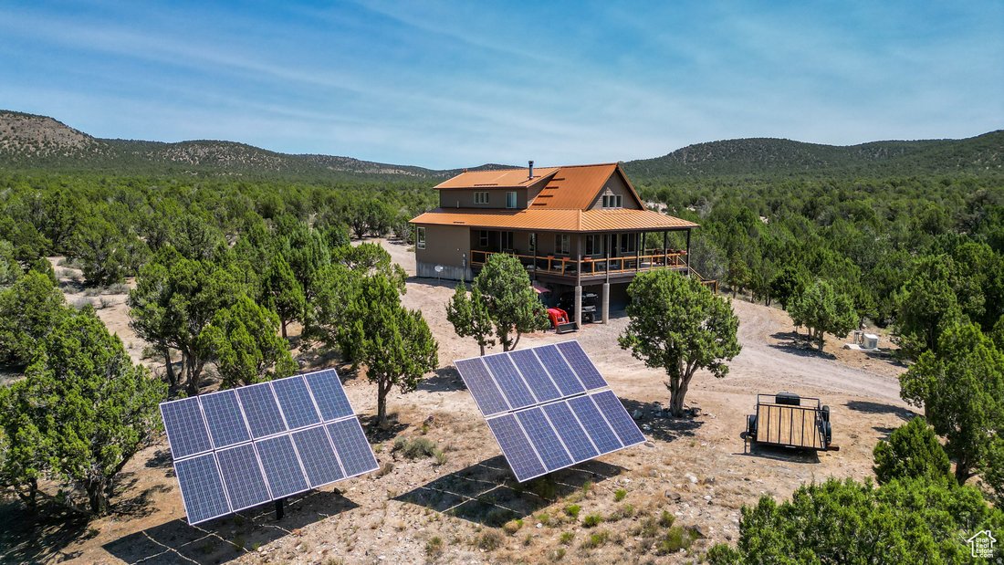 House in Enterprise, Utah, United States 1 - 17740353